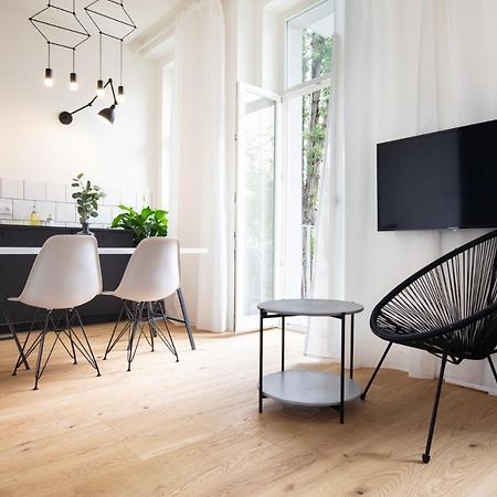 Turnkey I Balcony Studio Apartment Prague Exterior photo